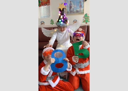 Home_children_Xmas